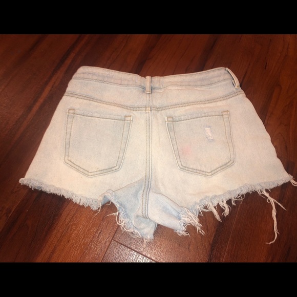 High Rise Shorts - Picture 5 of 6